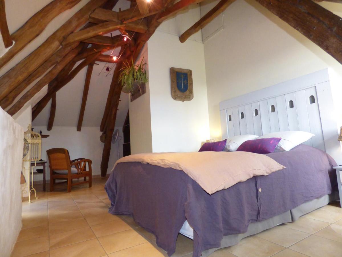 Britavit Bed & Breakfast Saint-Avit-Senieur Bagian luar foto