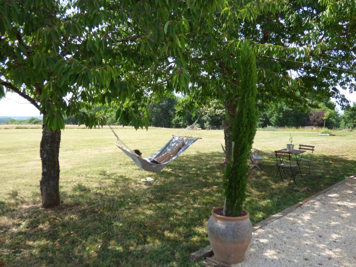 Britavit Bed & Breakfast Saint-Avit-Senieur Bagian luar foto